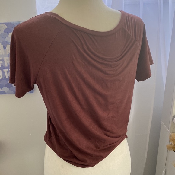 Adorable ladies top💗 - Picture 3 of 3